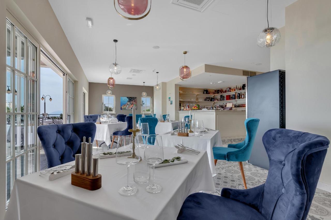Heritage Hotel Liberan Подгора Екстериор снимка
