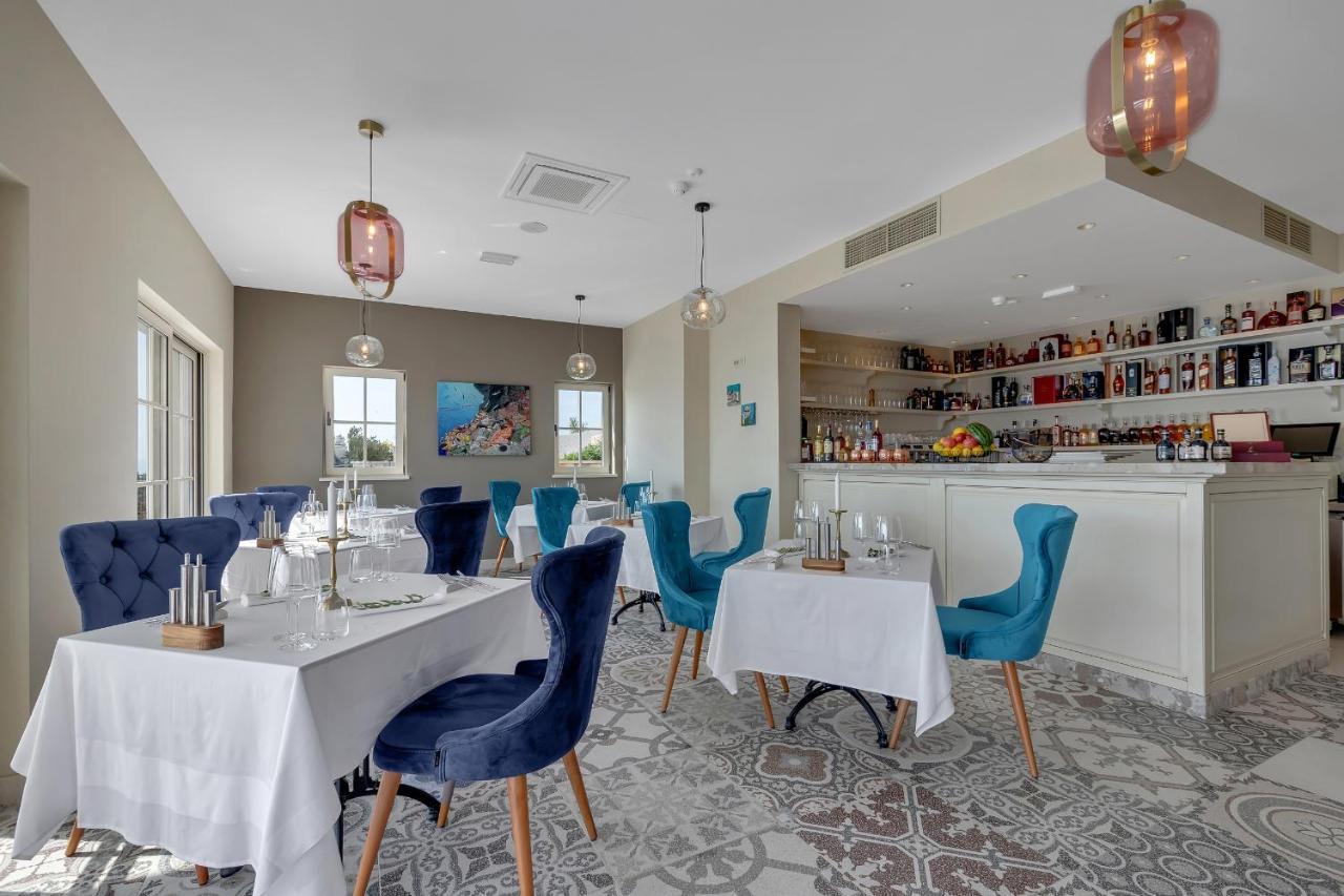 Heritage Hotel Liberan Подгора Екстериор снимка